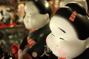 <p>Japanese figurines at a souvenir&nbsp;shop</p>