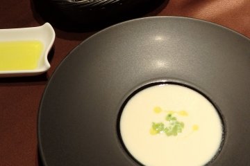 <p>Soup of the day: Yushima&nbsp;daikon potage</p>