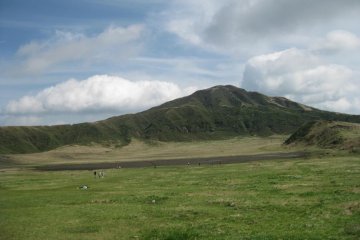 <p>The Kusa-senri plateau</p>