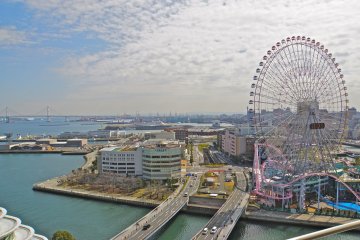 <p>A breathtaking view of Port of Yokohama and the Cosmo Clock from our balcony at Yokohama Bay Hotel Tokyu</p>