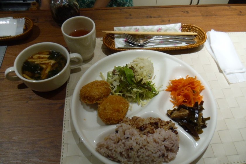 The lunch set, with chickpea croquettes, salad, rice and miso soup