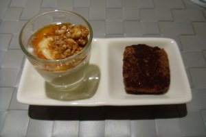 Dessert: soy yogurt with maple syrup and a (lucky bonus!) cookie
