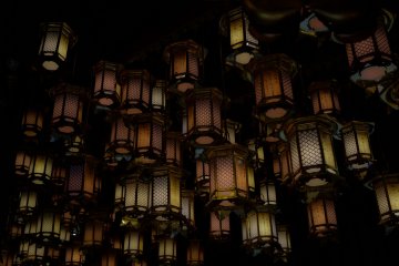 <p>A lot of lanterns hang from the ceiling of Hondo</p>
