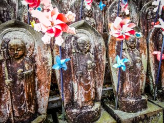 Nhiều bức tượng 'Jizo`