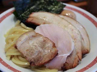 Tsukemen toppings &ndash; see the &#39;tori no tataki&#39; seared chicken sashimi, which can be eaten as is or cooked somewhat in the broth.