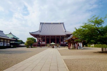 <p>Ota Ward&#39;s top sightseeing spot, Ikegami Honmonji is a impressive temple that holds a large number of interesting events.</p>
