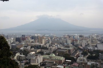 Kagoshima City and the ominous Sakurajima volcano (Kagoshima)