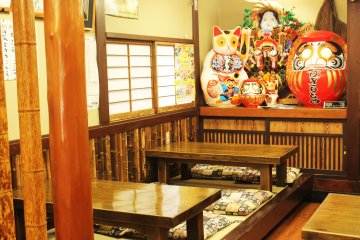 <p>Traditional Japanese dining experience</p>