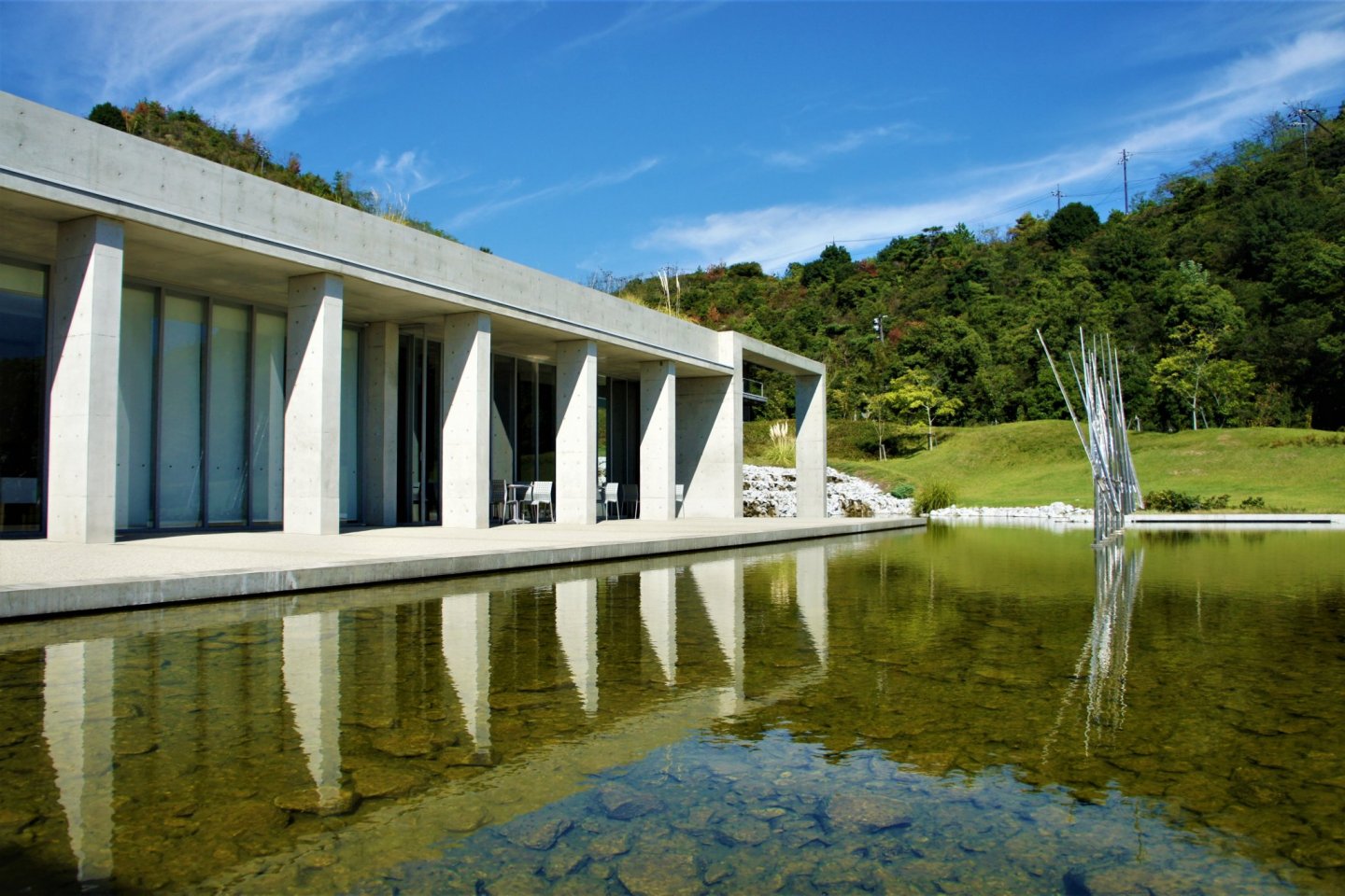 Water, sunshine and sky - Benesse House makes the most of these three elements