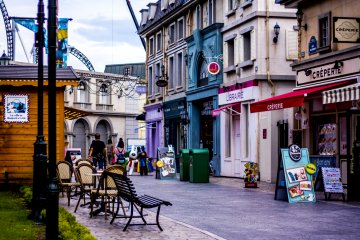 <p>The surrounding area really feels like Paris, with its typical old French architecture, French-named shops, and caf&eacute;s.&nbsp;</p>