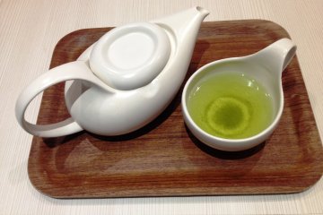 <p>Marufuji&#39;s original Fukamushi sencha, an easy to drink green tea</p>