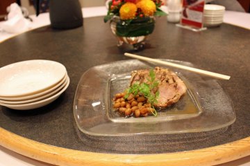 <p>The sweet chashu and beans</p>
