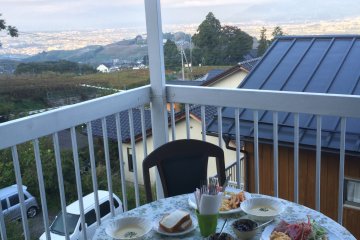 <p>Breakfast outlooking Katsunuma.</p>