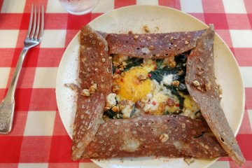 <p>The special of the day, a galette with spinach and gorgonzola</p>