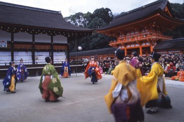 Kemari hajime, an elegant nobleman’s game, is played during the New Year festivities
