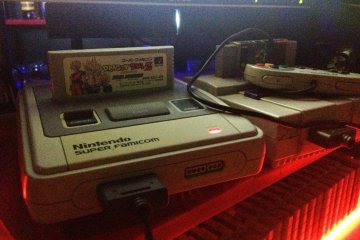 <p><span style="line-height: 20.8px;">Say hi to Super Famicom, in which I spent most of my time in this bar with</span></p>
