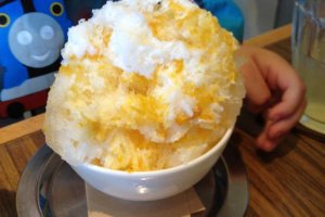 Summer special - shaved ice is a summer dessert option for the lunch combo.