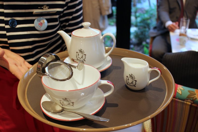 <p>Cafe La Pause&#39;s tea service.</p>
