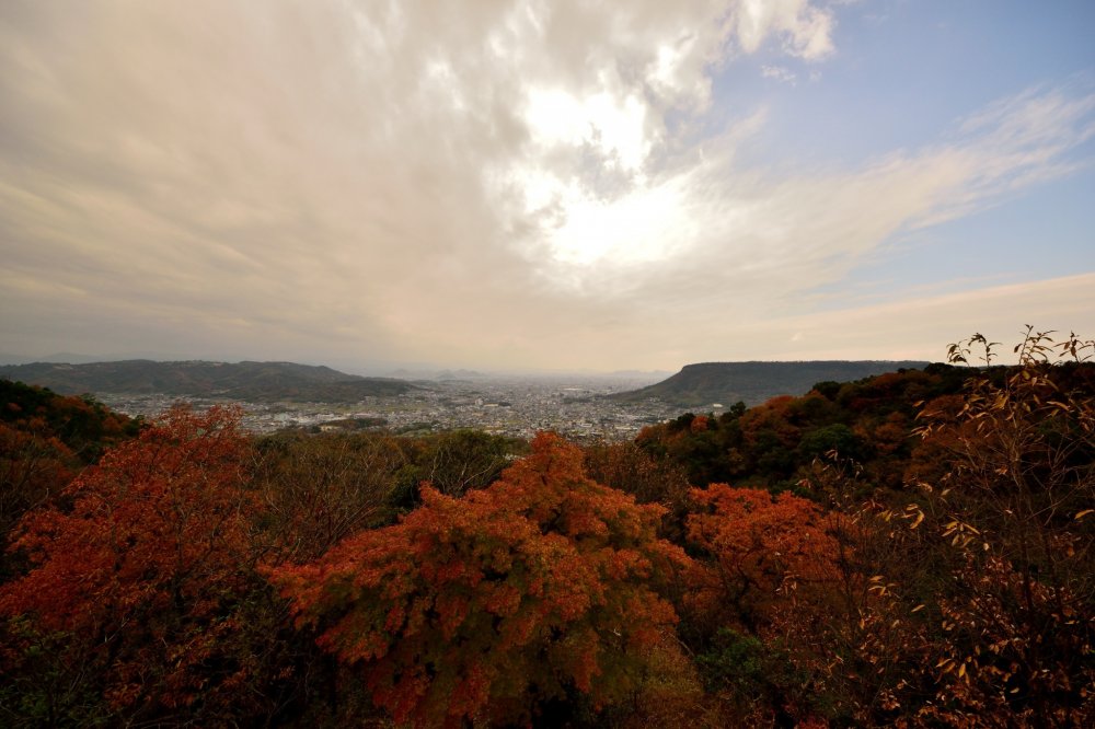 八栗寺から市街を眺める
