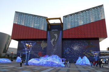 <p><strong>พิพิธภัณฑ์สัตว์น้ำไคยูคัง (Kaiyukan Aquarium) </strong>หนึ่งในพิพิธพันธ์สัตว์น้ำที่ใหญ่ที่สุดในโลก</p>
