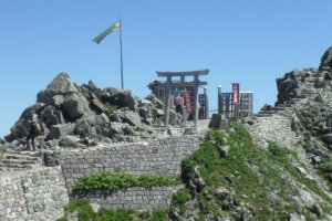 The torii to Oyama Jinja