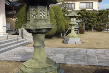 Old lanterns by the main hall
