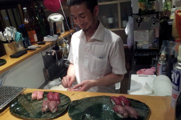 Niku Sushi chef at work