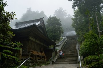 Kakurin-ji Temple grounds
