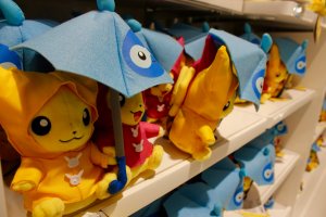 Mỗi tháng có một bộ sưu tập Pokemon khác nhau. 