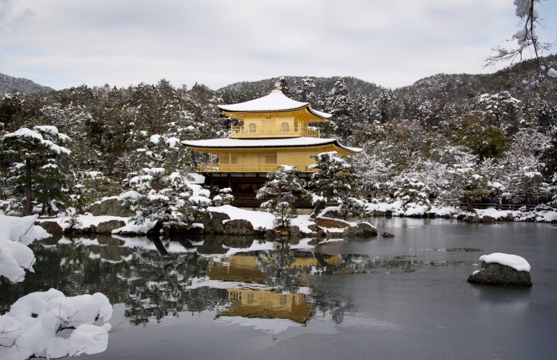 Kinkakuji with snow is a must see