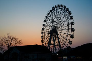 Any ferris wheel and sunset combination makes for a great shot