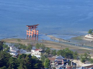 There are fine views of Itsukushima Shrine and its famous torii
