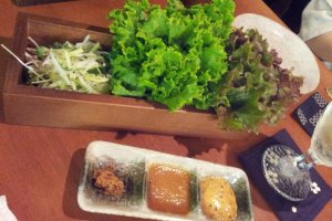 Samgyeopsal-type fixings for the meat