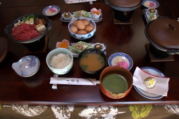 Sukiyaki lunch set at Yotsuji no Saika, with matcha and a traditional Japanese sweet for dessert