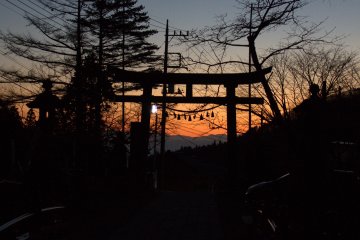 Haruna Shrine at dusk