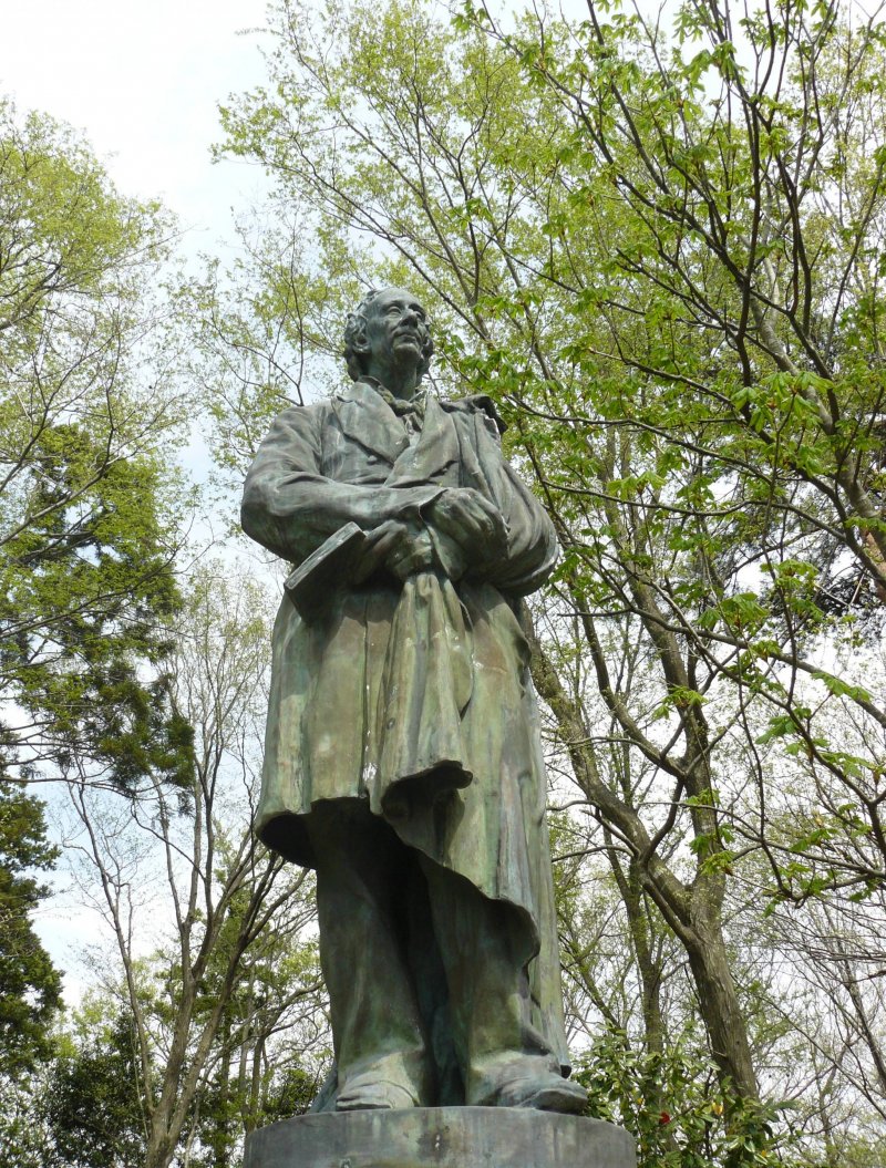 The statue of the great fairytale writer