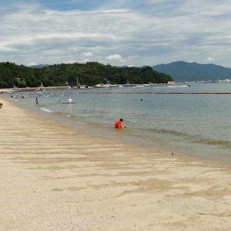 Tsutsumigaura Beach 