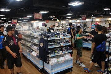 Shopping at the team store