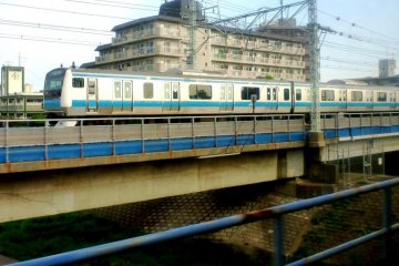 One of the many trains you will pass on the Sunrise Seto which makes the trip a trainspotters paradise