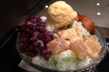 Having a shaved ice dessert is a joy offered by many of the larger bathhouses or super sento in Osaka