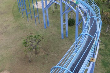 <p>The safety cage along the track helps to alleviate pre-slide jitters</p>