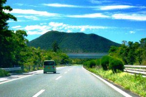 The drive north is part of the fun, heading to Mount Kucha