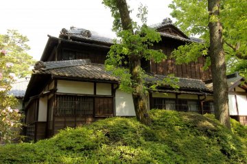 Very different instead the house (built in 1912) of Korekiyo Takahashi, a politician during the Meji period