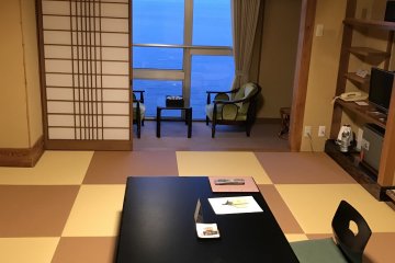 Large Japanese-style rooms