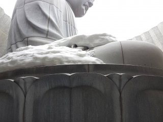 พระพุทธรูปอะตะมะ ไดบุตซึต (Atama Daibutsu) แห่งซัปโปโร