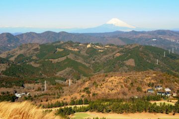 <p>วิวของภูเขาฟูจิจากยอดเขาโอะมุโระ (Omuro)</p>