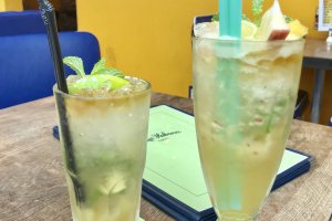 There are a wide range of alcoholic drinks on the menu, including mojitos