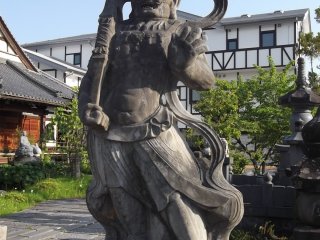 A guardian demon at Ryuko-ji