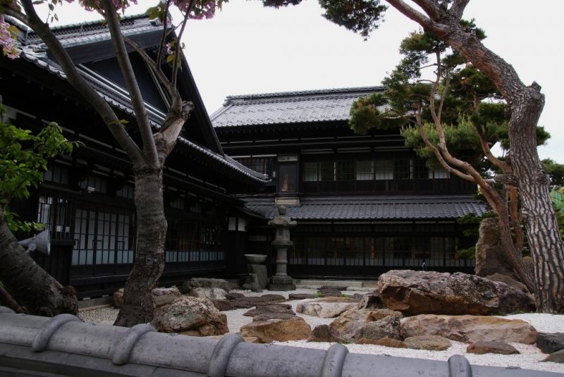 Old Aoyoma Villa