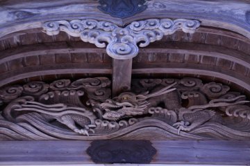 Intricate carving at Ubagami Shrine